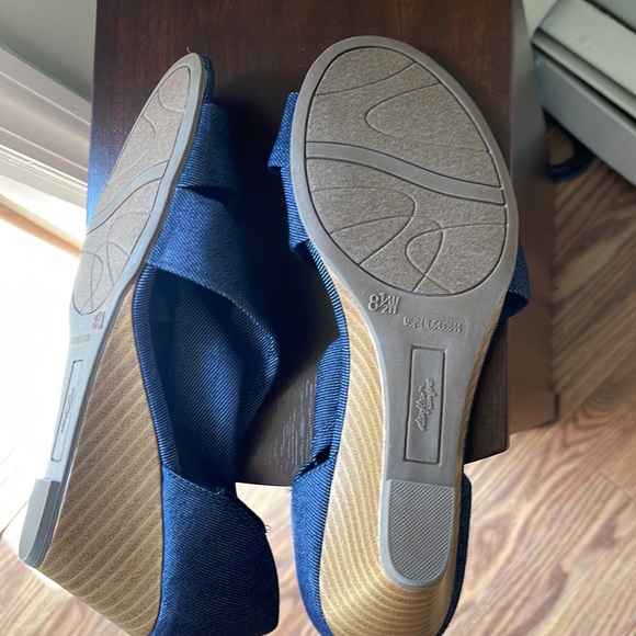 Denim fabric wedge sandals - Picture 4 of 5